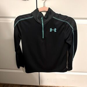 Under Armour Heat Gear Boys large shirt quarter zip